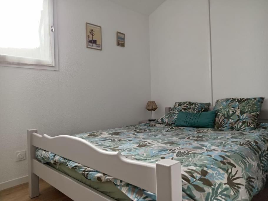 Jolie Maisonnette Dans Residence Calme Avec Piscine Le Barcares Bagian luar foto